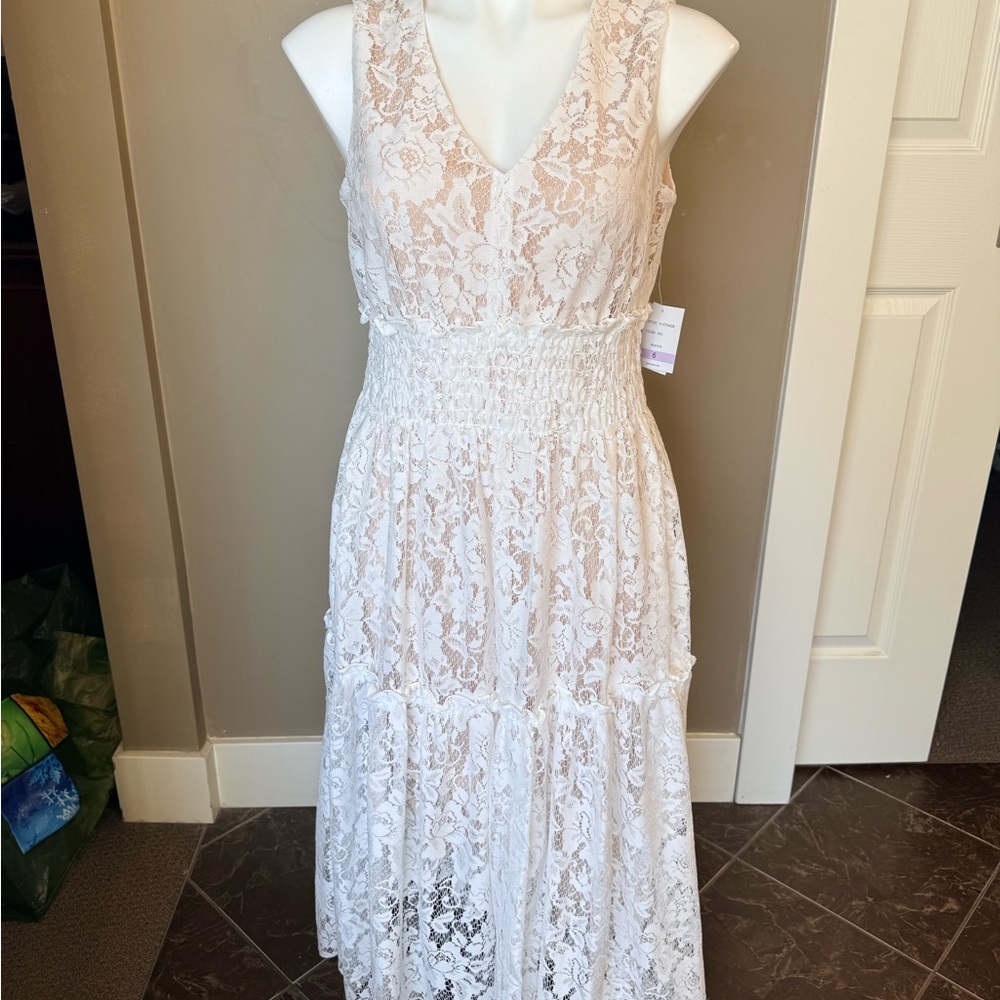 NWT Gabby Skye Ivory Lace Midi Dress